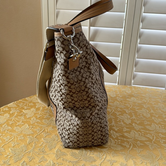 Coach Signature Voyage Bag - Picture 4 of 13